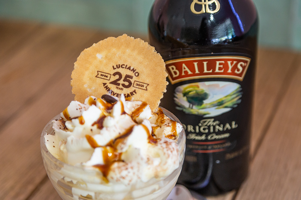 Luciano Bonaire Ice Cream